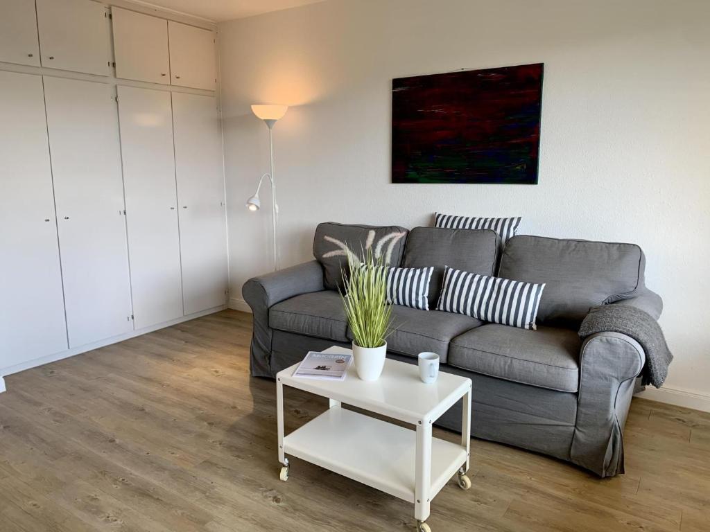 Atlantic Deck 280 room 2